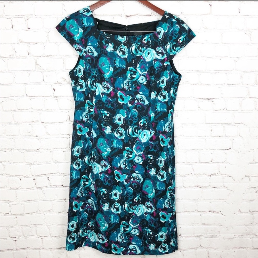 Saks 5th Ave Black | Floral Shift Dress | Size 6 | New with Tag